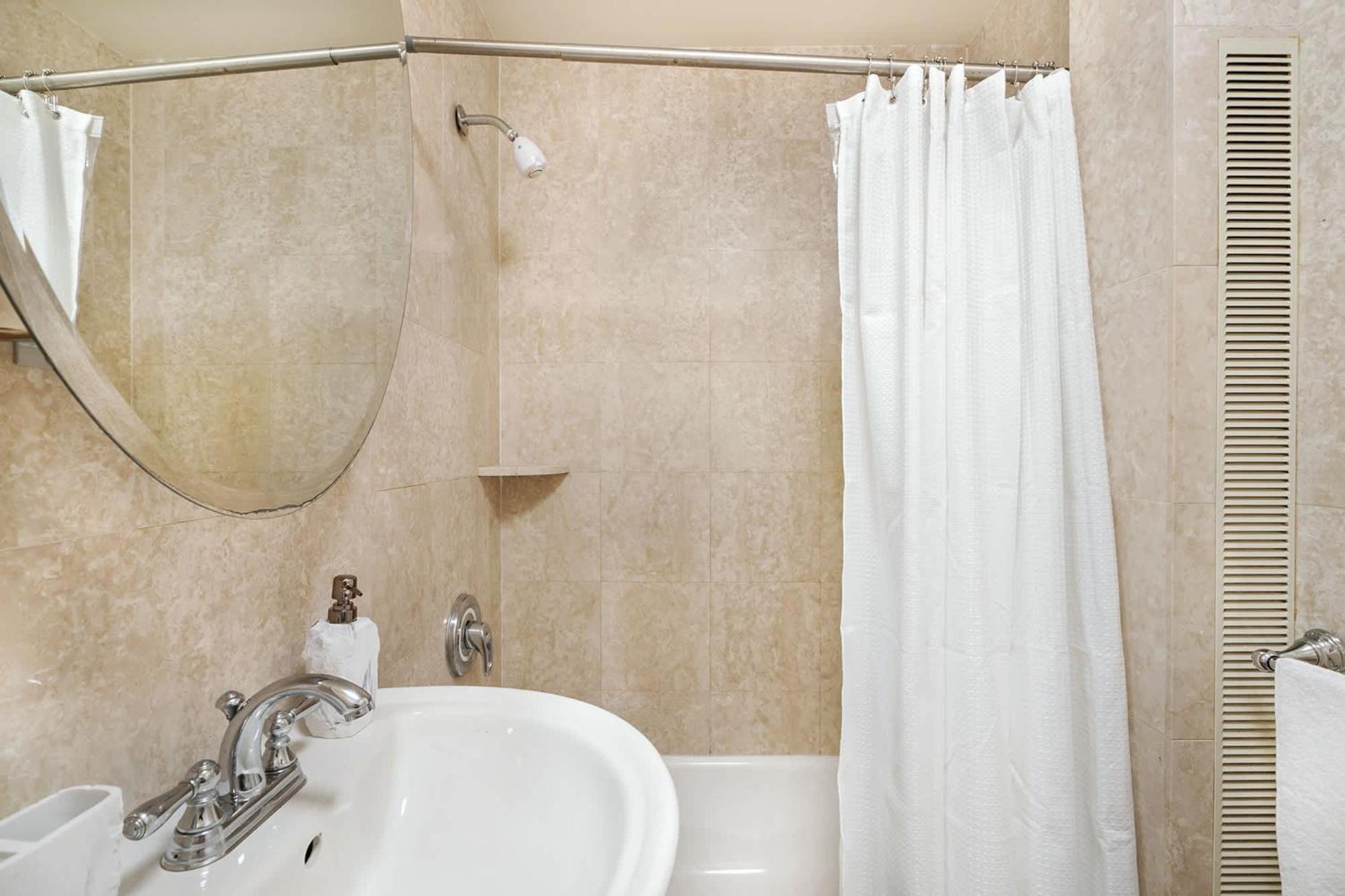 73-1406 New 1br 1bth Uws Doorman Gym *