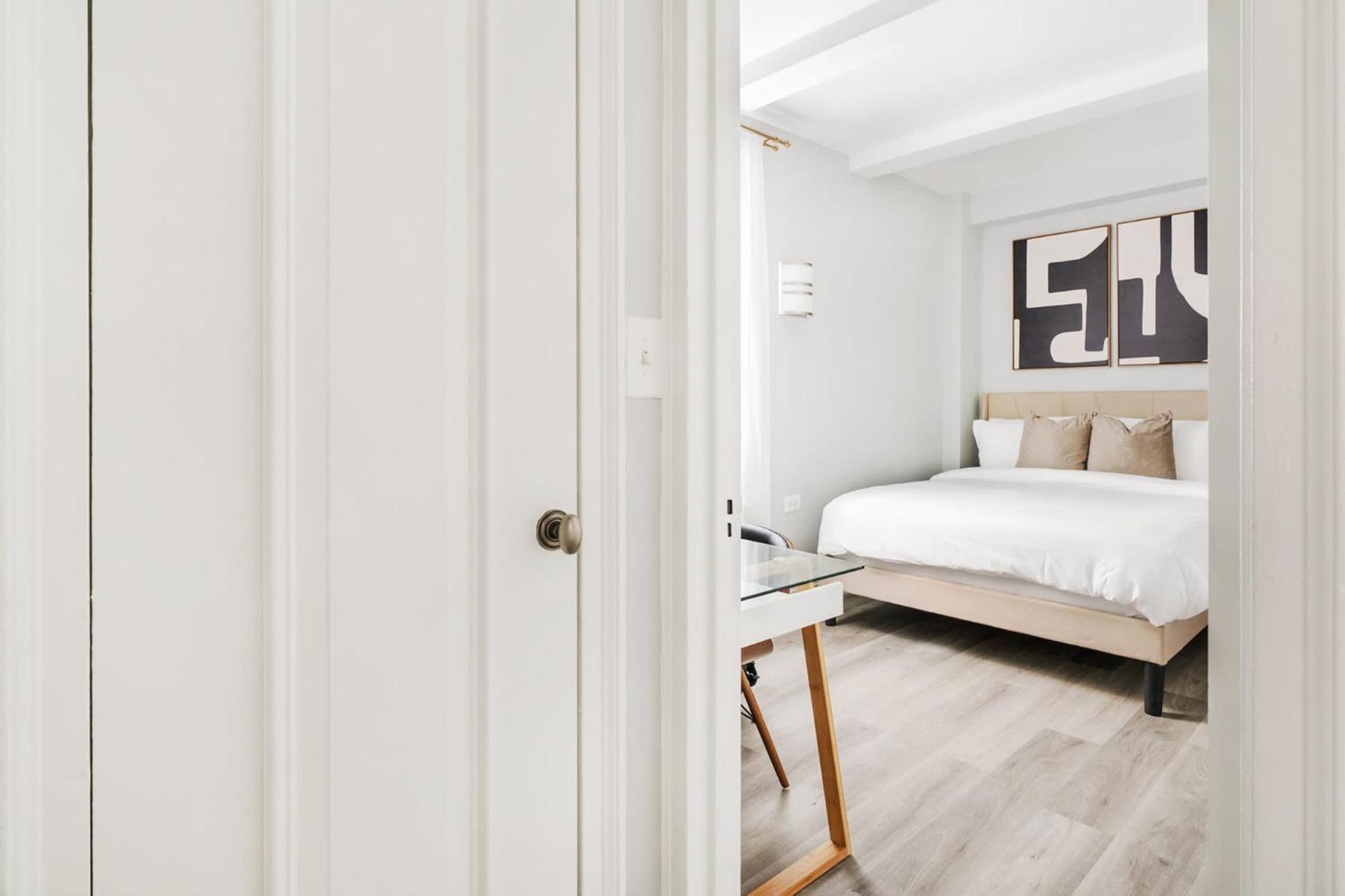 73-1406 New 1br 1bth Uws Doorman Gym Apartment