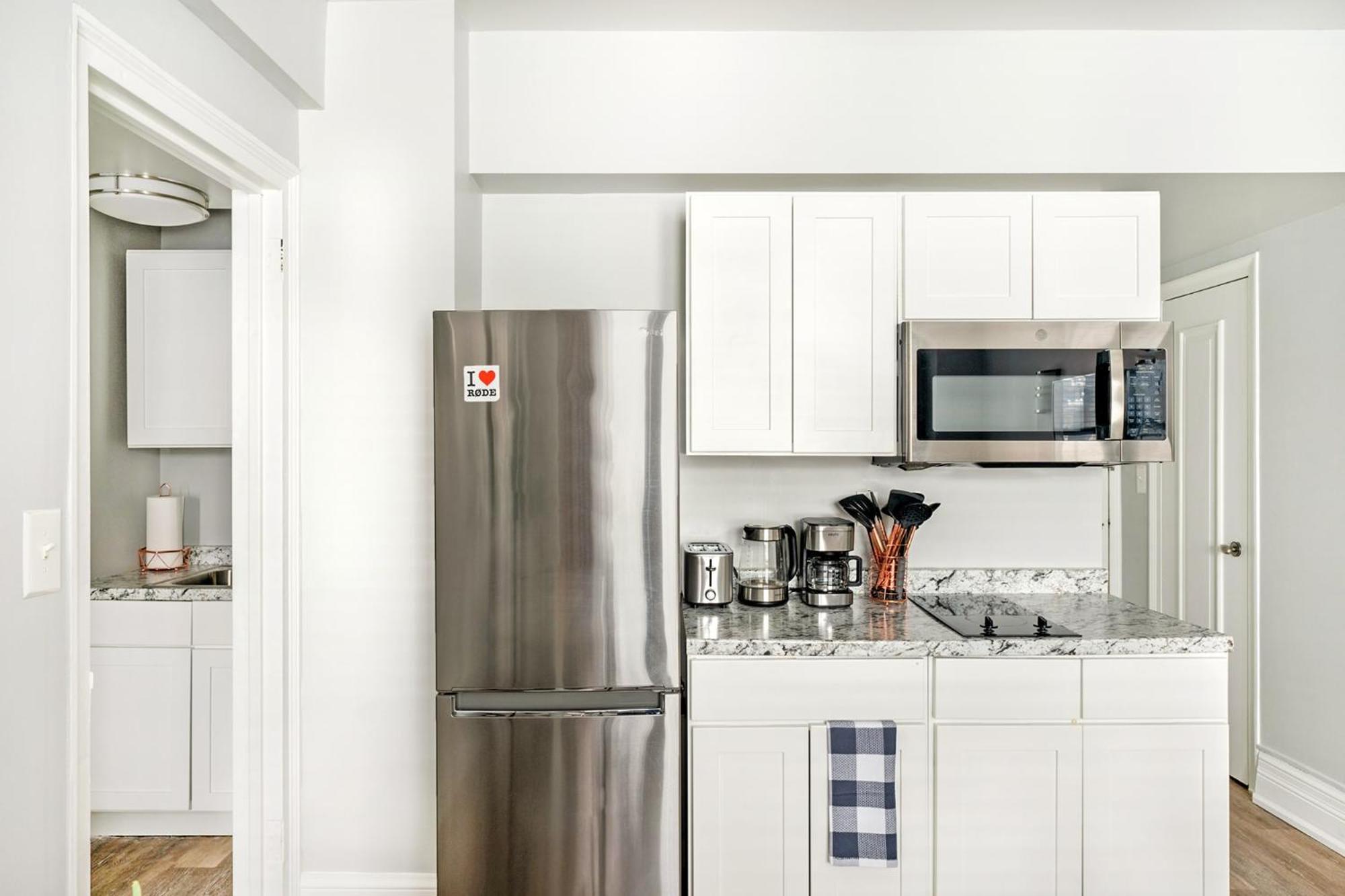 73-1406 New 1br 1bth Uws Doorman Gym * New York