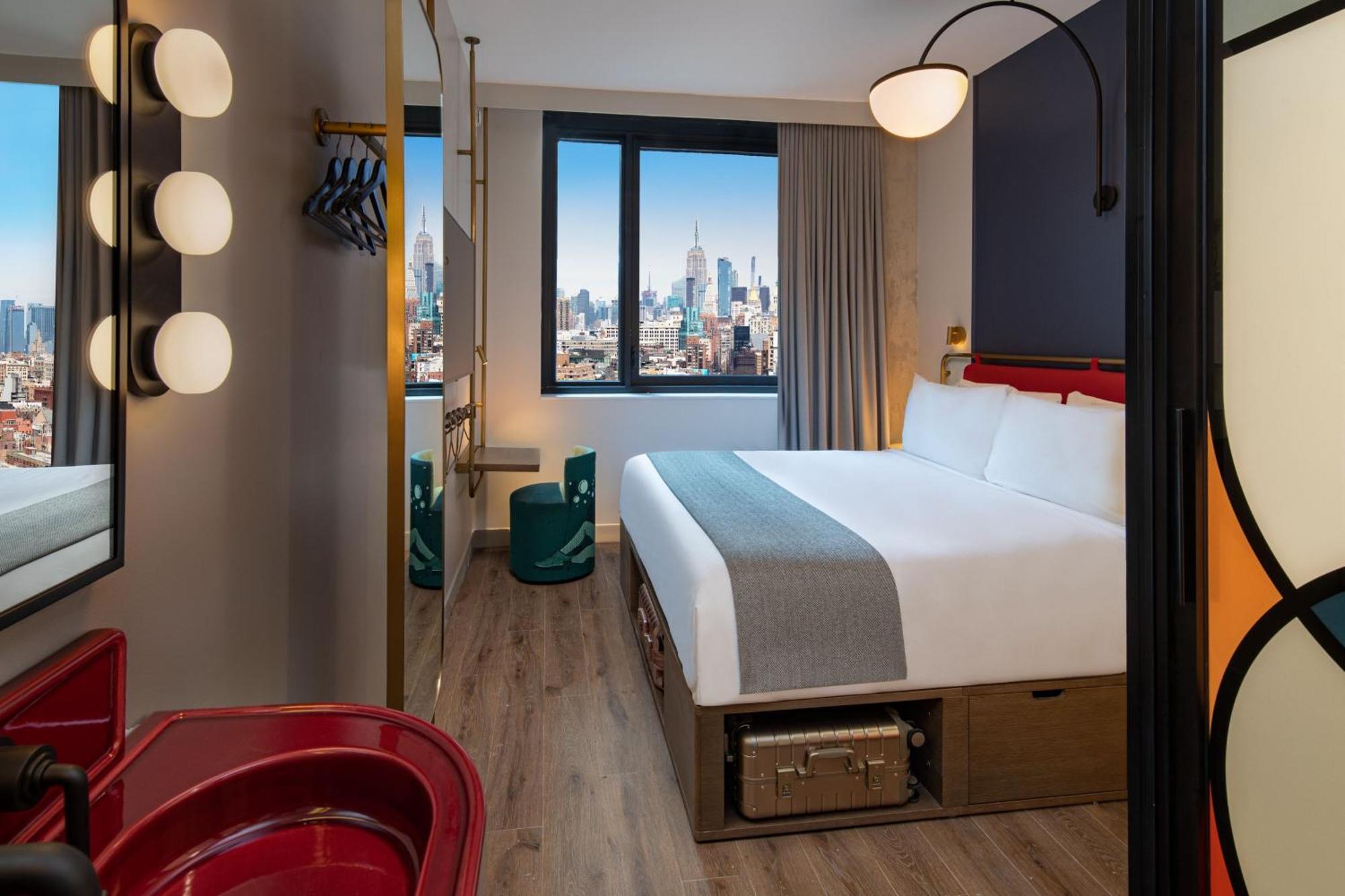 Moxy Nyc Lower East Side Hotel New York