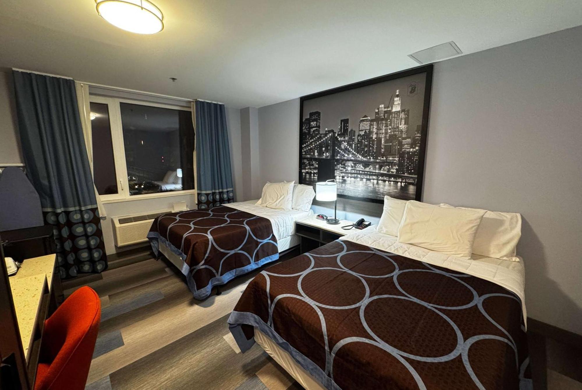 Hotel Super 8 By Wyndham Brooklyn Fulton Street Broadway Junction