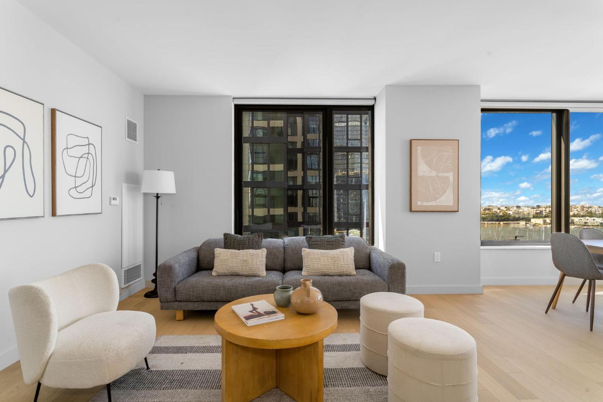 Modern Stylish 2br 2ba In Hudson Yard New York