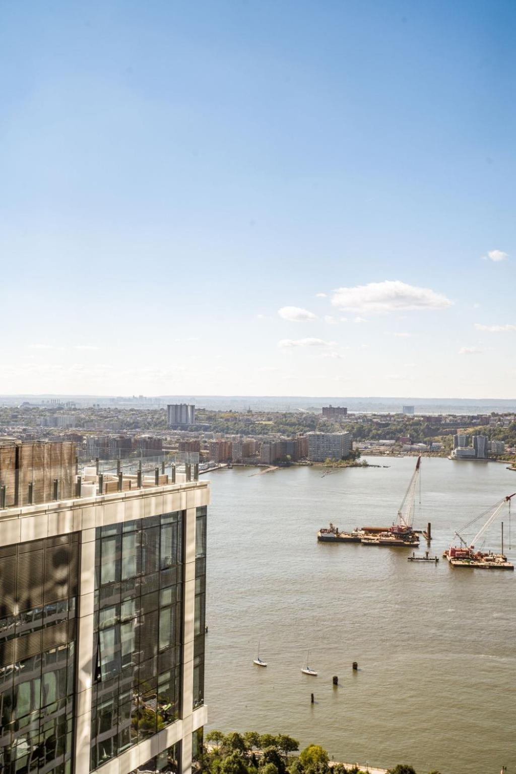 Modern Stylish 2br 2ba In Hudson Yard * New York