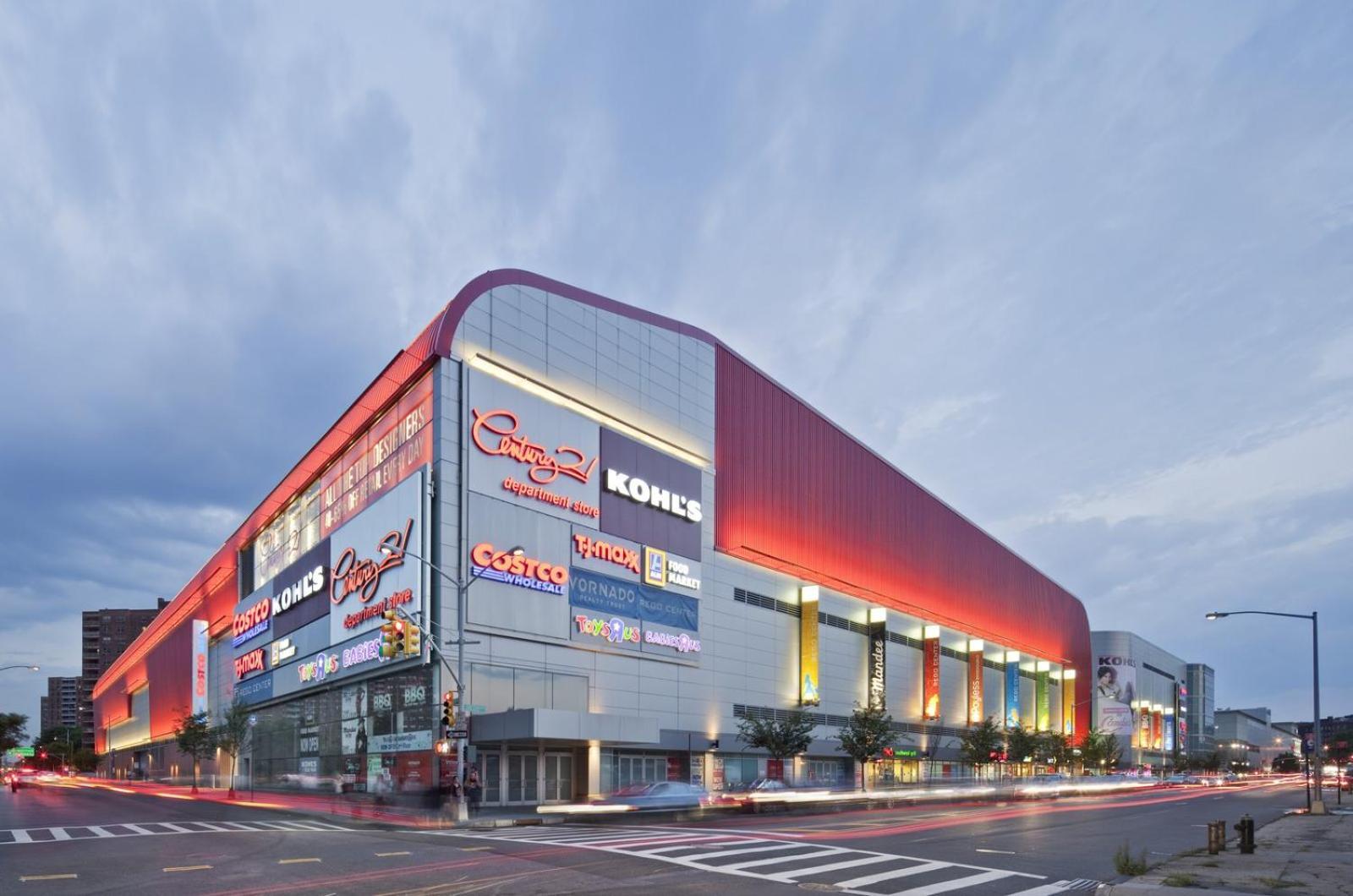 2 Large Bedrooms In Rego Park Apartment