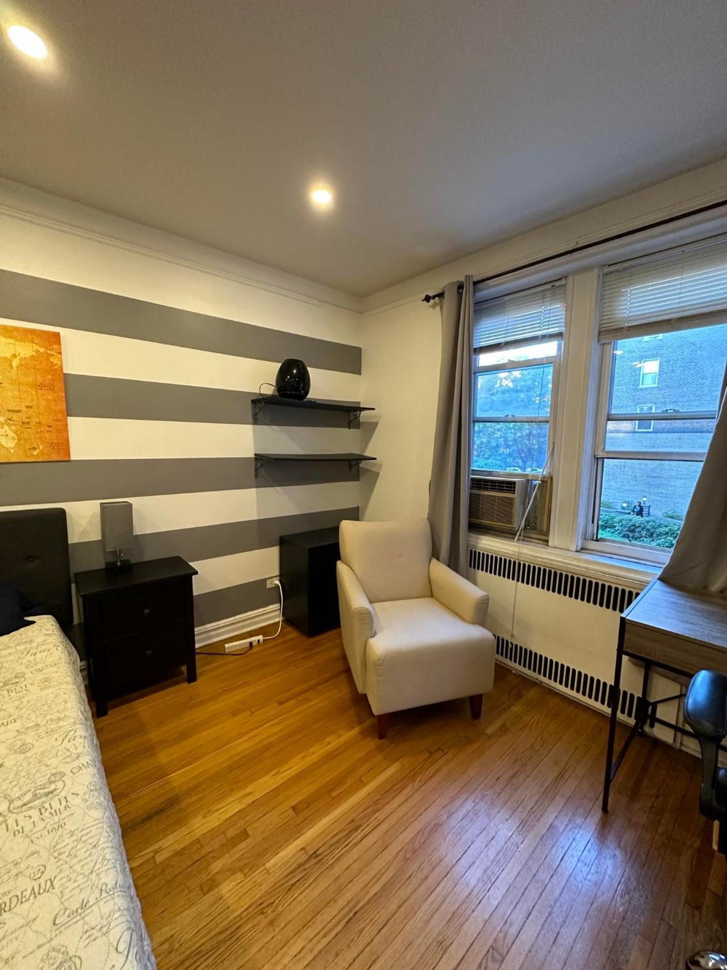 2 Large Bedrooms In Rego Park *