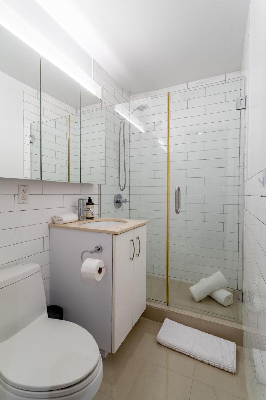 Apartment East Village Escape With 3bd 2ba Near Tompkins Square Park *