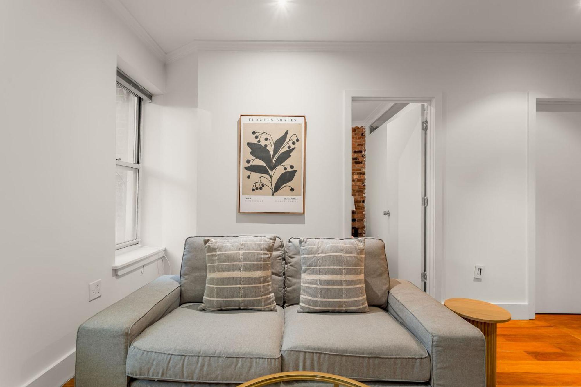 East Village Escape With 3bd 2ba Near Tompkins Square Park Apartment