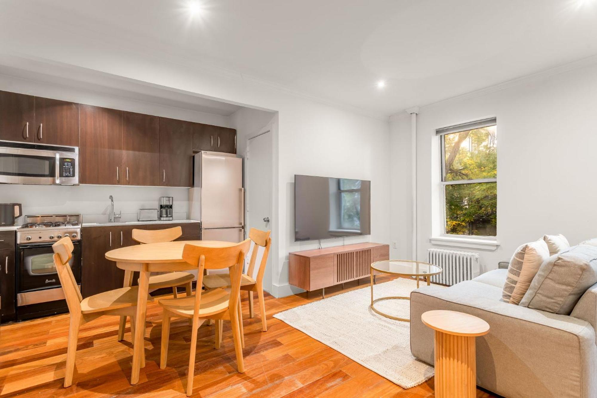 East Village Escape With 3bd 2ba Near Tompkins Square Park * New York