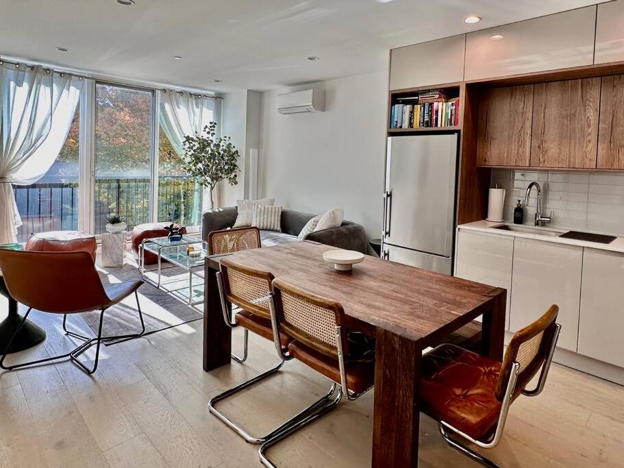 Bright+lovely /beautiful Street Appartement