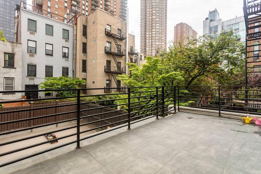 Little Manhattan Near Time Square * New York