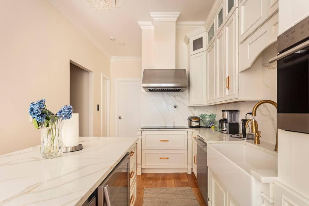 Little Manhattan Near Time Square Homestay