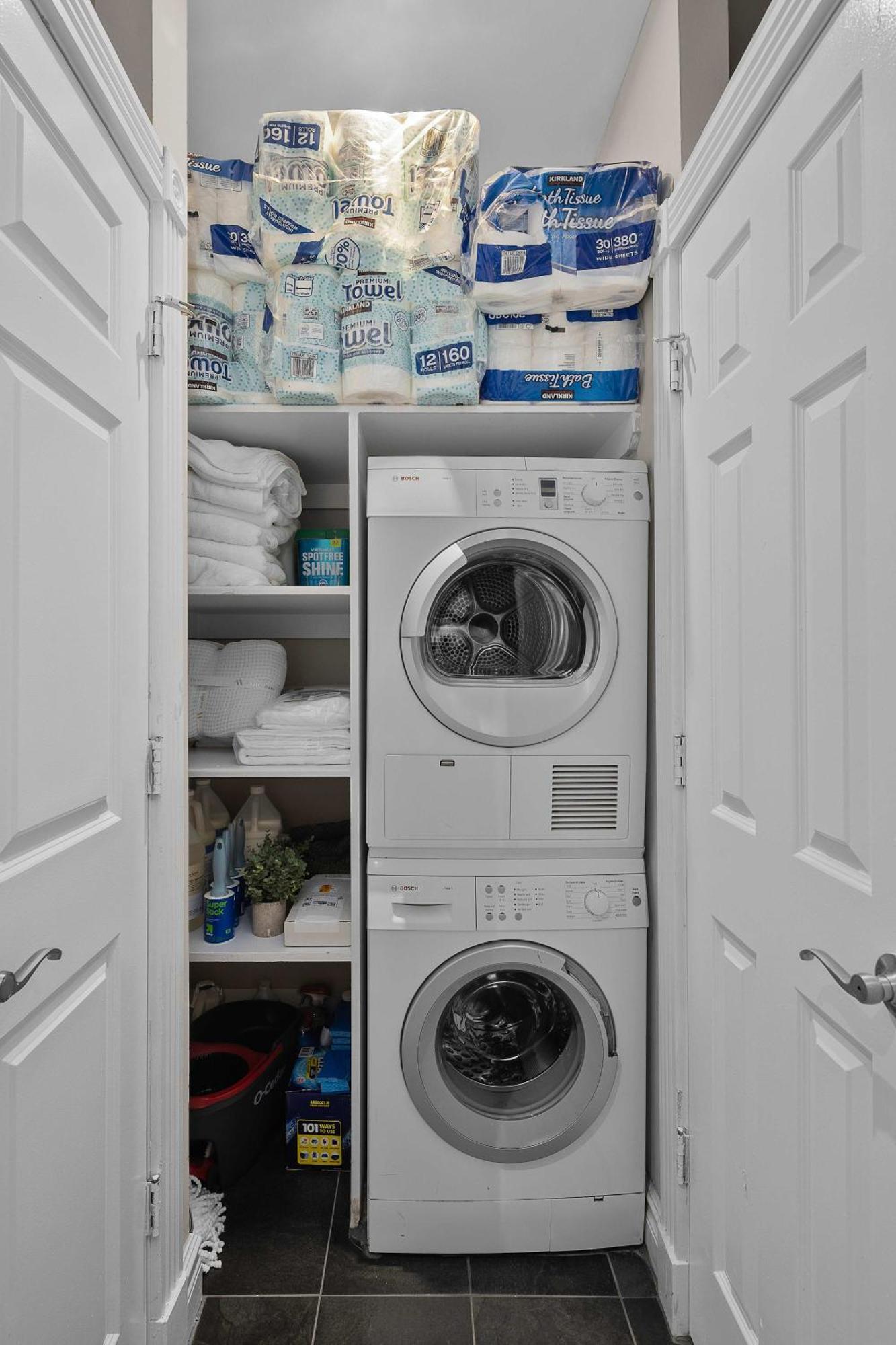 Vintage Manhattan In Trendy Murray Hill Apartment