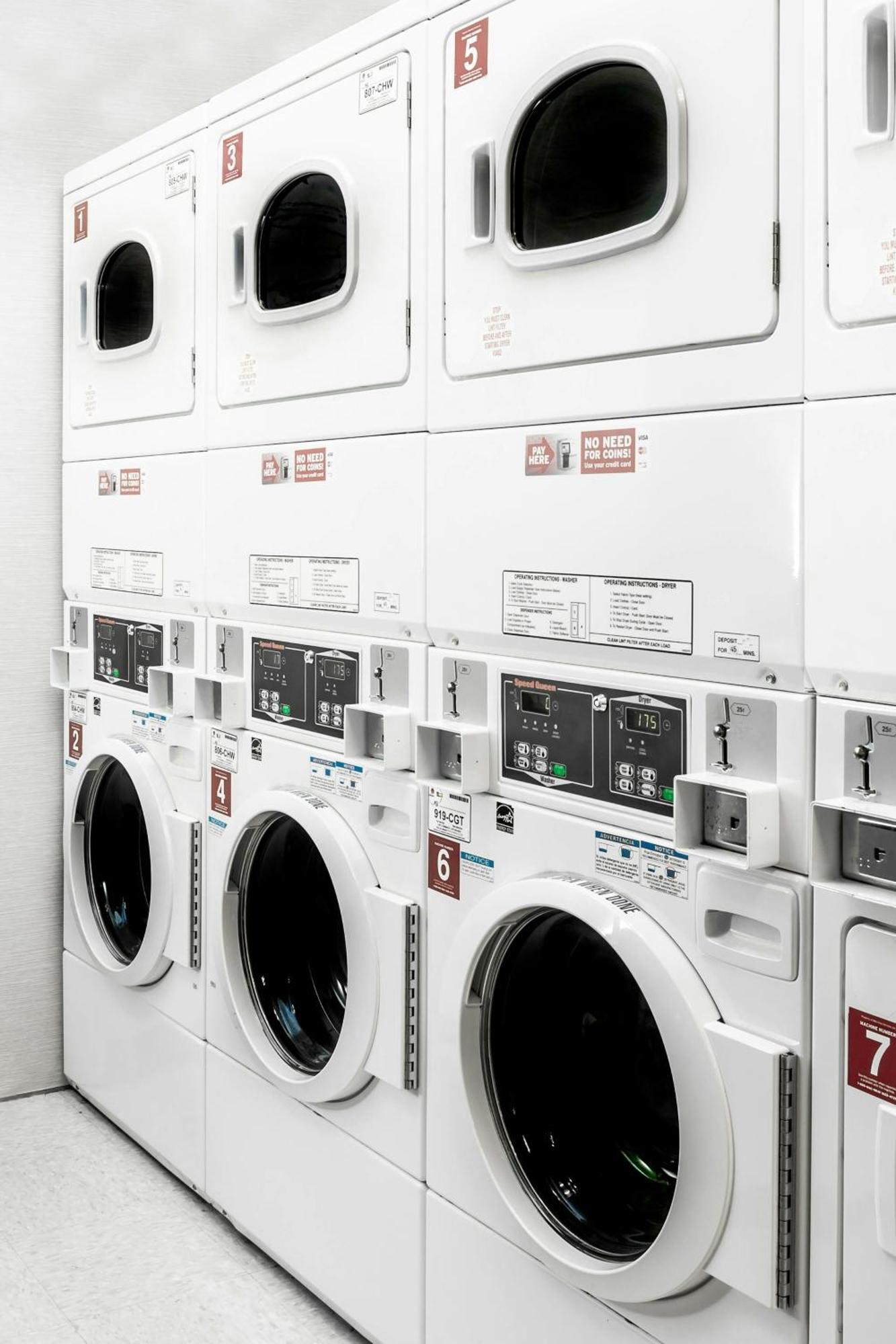 Courtyard By Marriott Manhattan/central Park Hotel