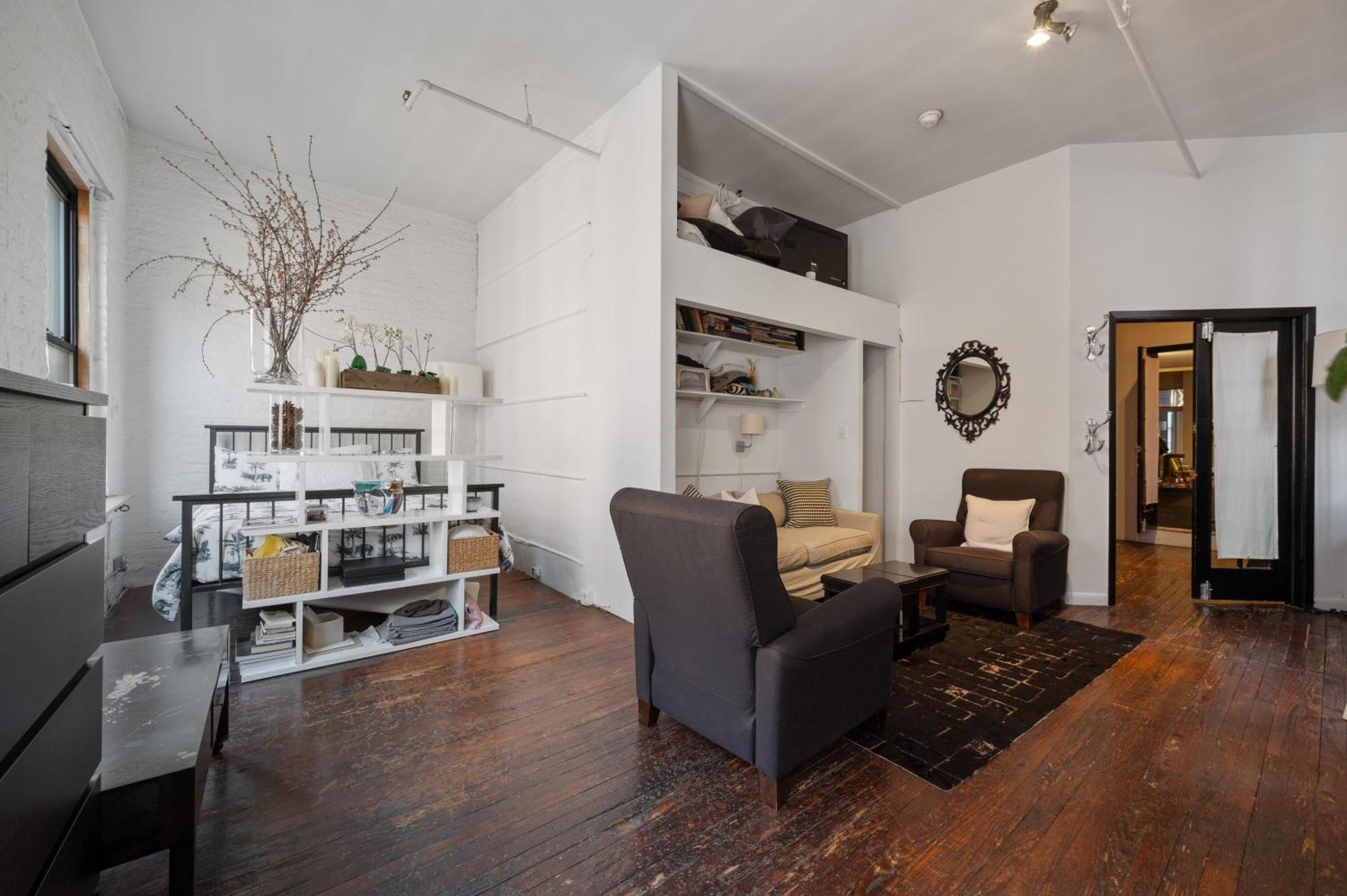 Soho Fancy 4 Bedroom 2000 Square Feet Loft Apartment