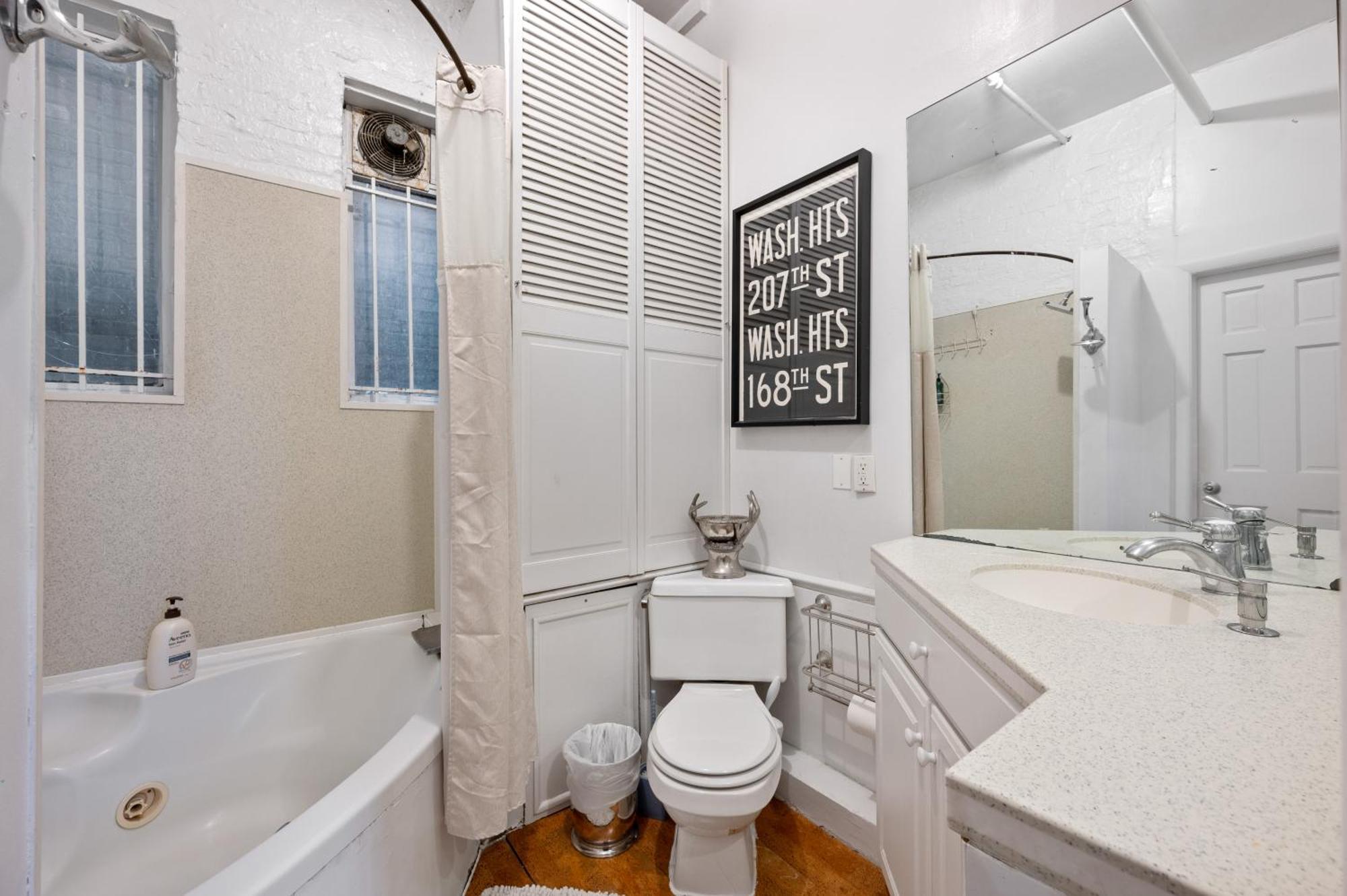 Soho Fancy 4 Bedroom 2000 Square Feet Loft Apartment