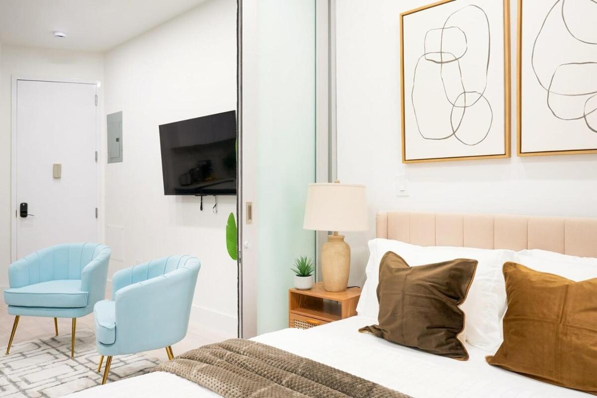 317-2a Sleek Modern 1br Ues W&d *
