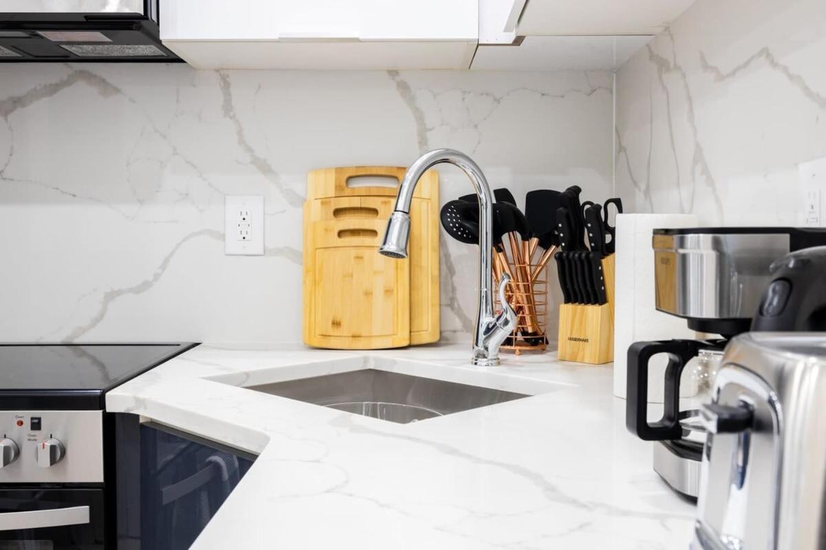 317 Ues Apartment