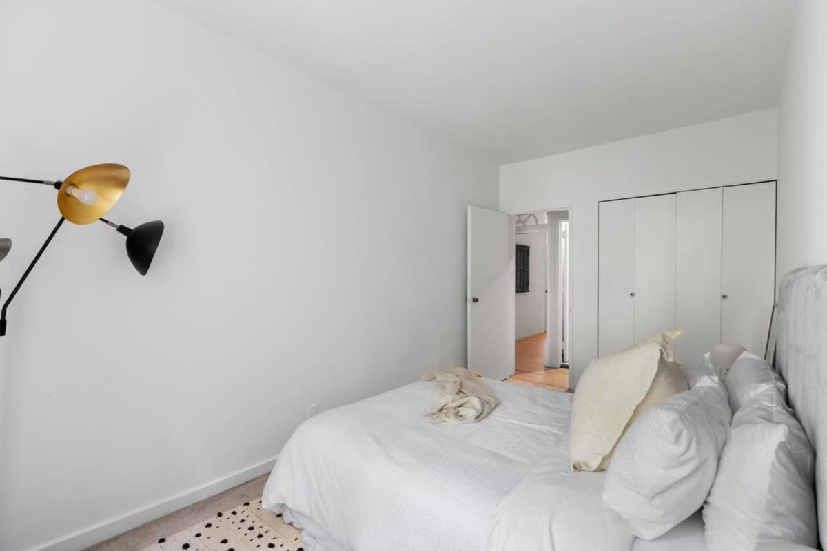 Chelsea Canvas Iii By Rove Travel Charming 2br Gem