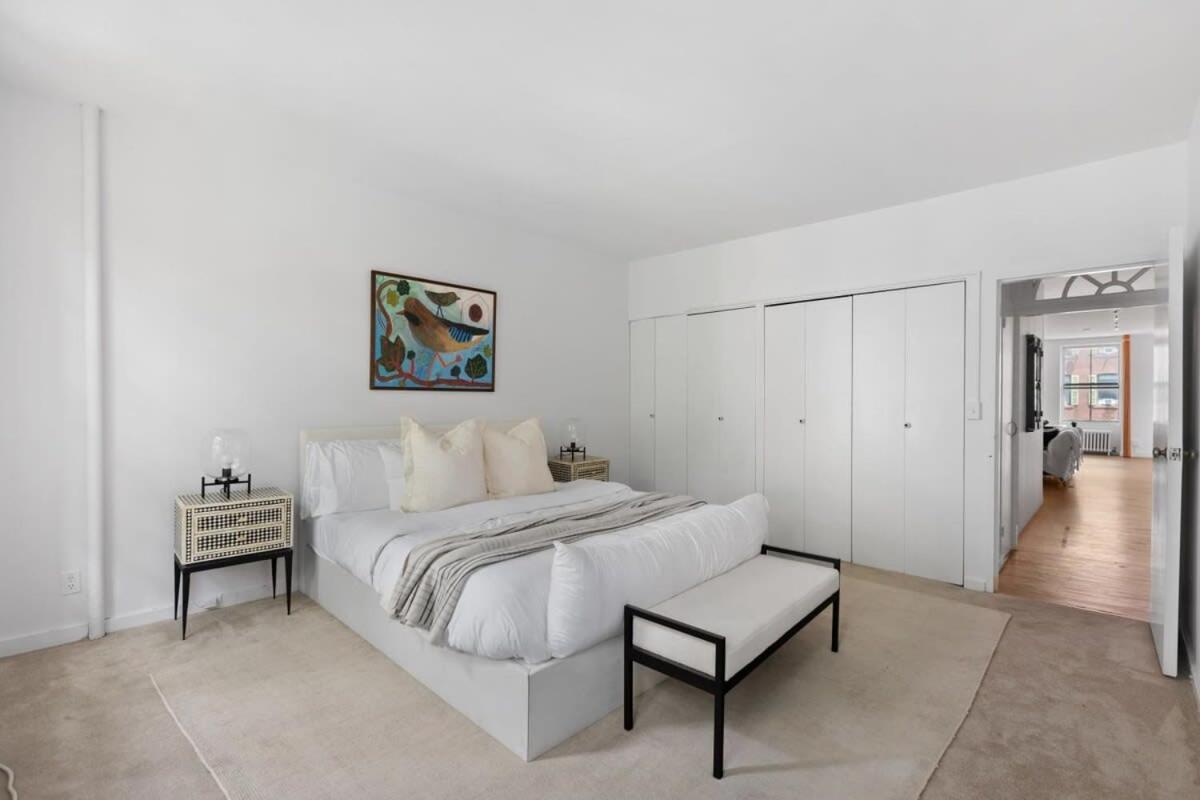 Apartment Chelsea Canvas Iii By Rove Travel Charming 2br Gem New York