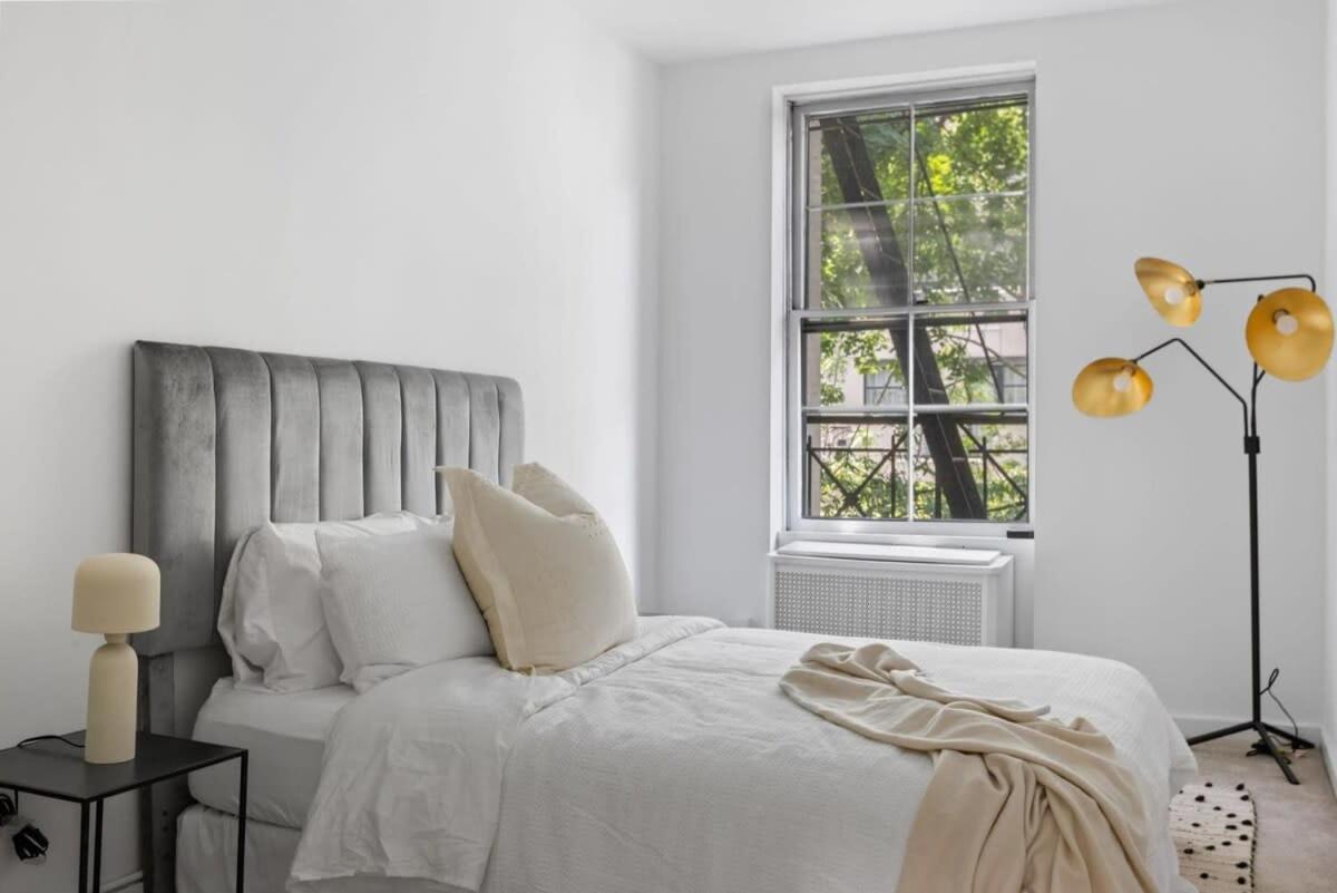 Chelsea Canvas Iii By Rove Travel Charming 2br Gem * New York