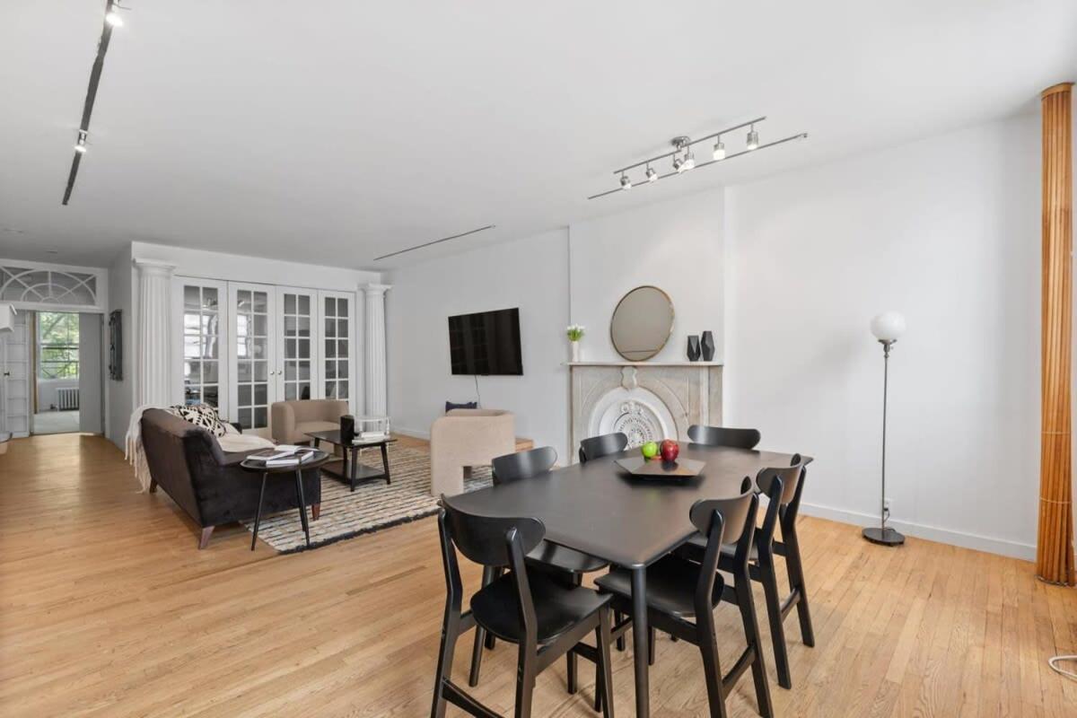 Chelsea Canvas Iii By Rove Travel Charming 2br Gem Apartment *