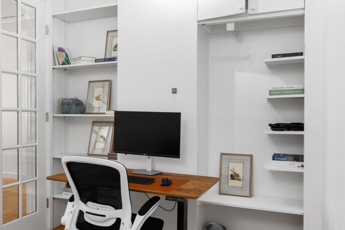 Apartment Chelsea Canvas Iii By Rove Travel Charming 2br Gem *