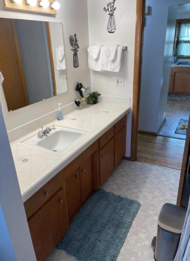 Apartment Lovely 3bd 1bath In *