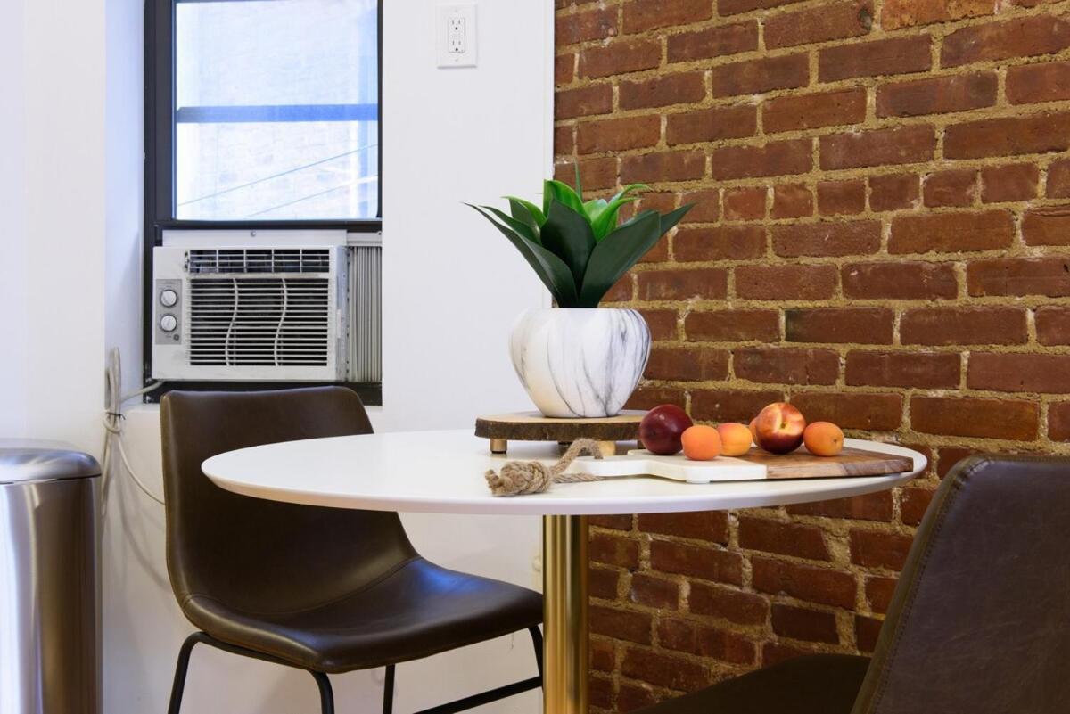 83-3fw Ues Park Newly Furnished Xl Appartement