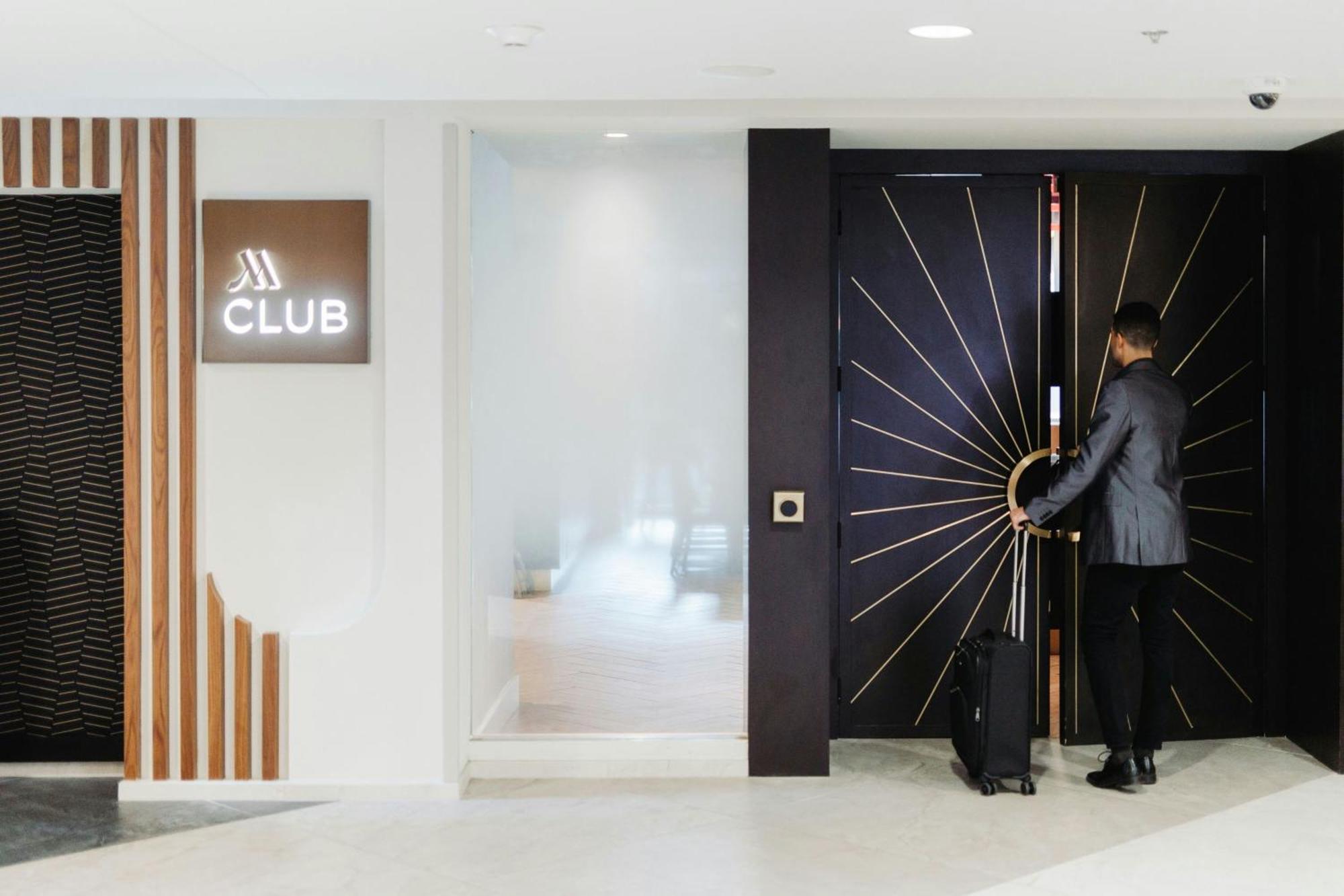 Marriott Marquis Hotel