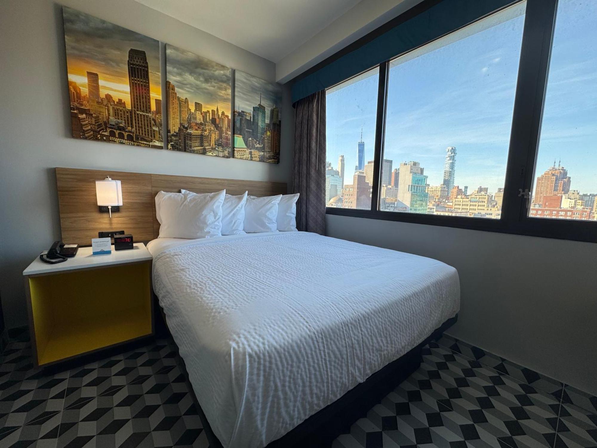 Days By Wyndham Chinatown Hotel