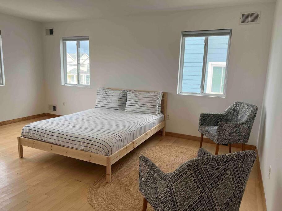 House 2car Parking Subway Jfk Usb * New York