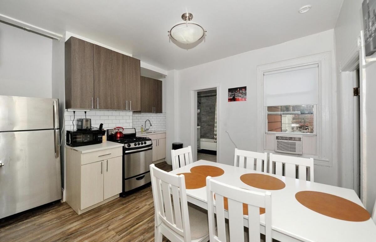 Apartment Lovely 3-bedroom In The Heart Of Brooklyn New York