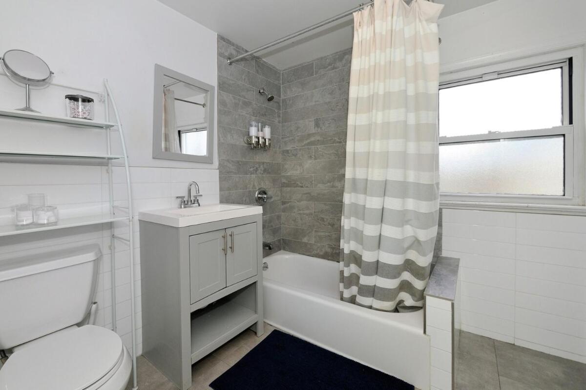 Lovely 3-bedroom In The Heart Of Brooklyn Apartment *