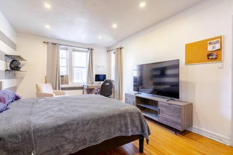 Apartment 2 Large Bedrooms In Rego Park