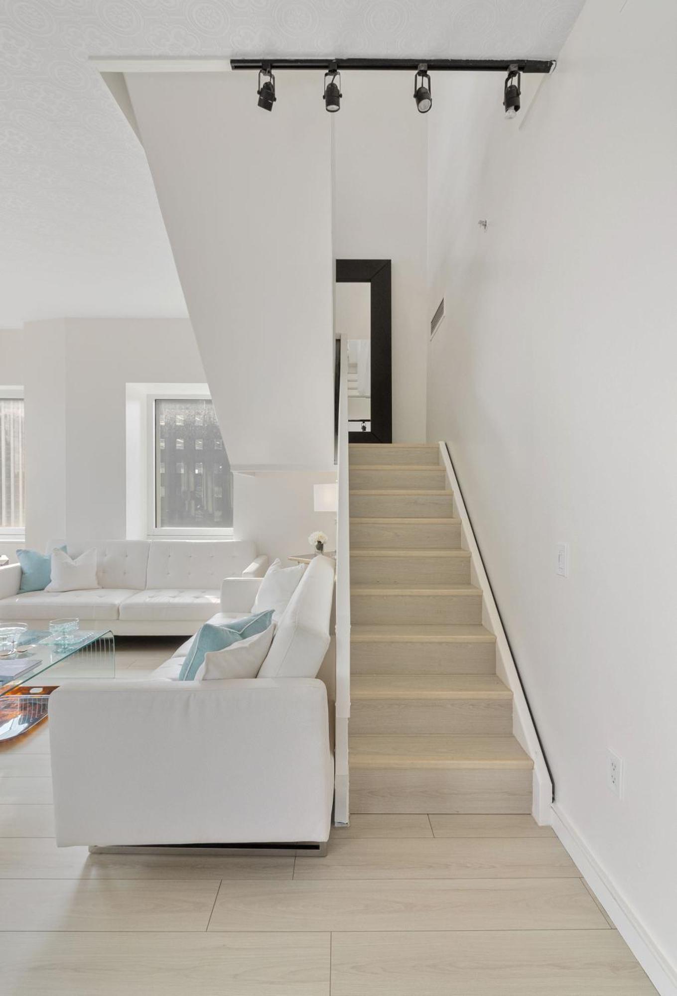 Apartment Exclusive Luxury Manhattan Penthouse Apartment, Sleeps 10, Midtown