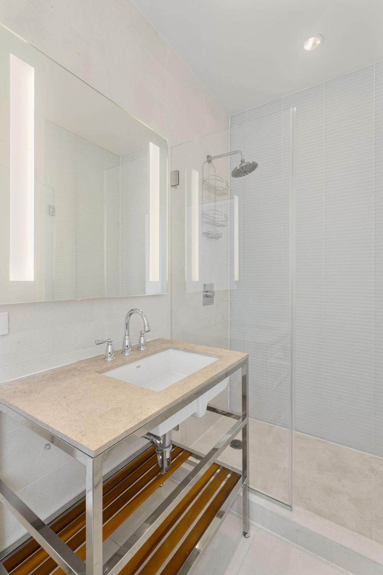 Exclusive Luxury Manhattan Penthouse Apartment, Sleeps 10, Midtown Apartment New York