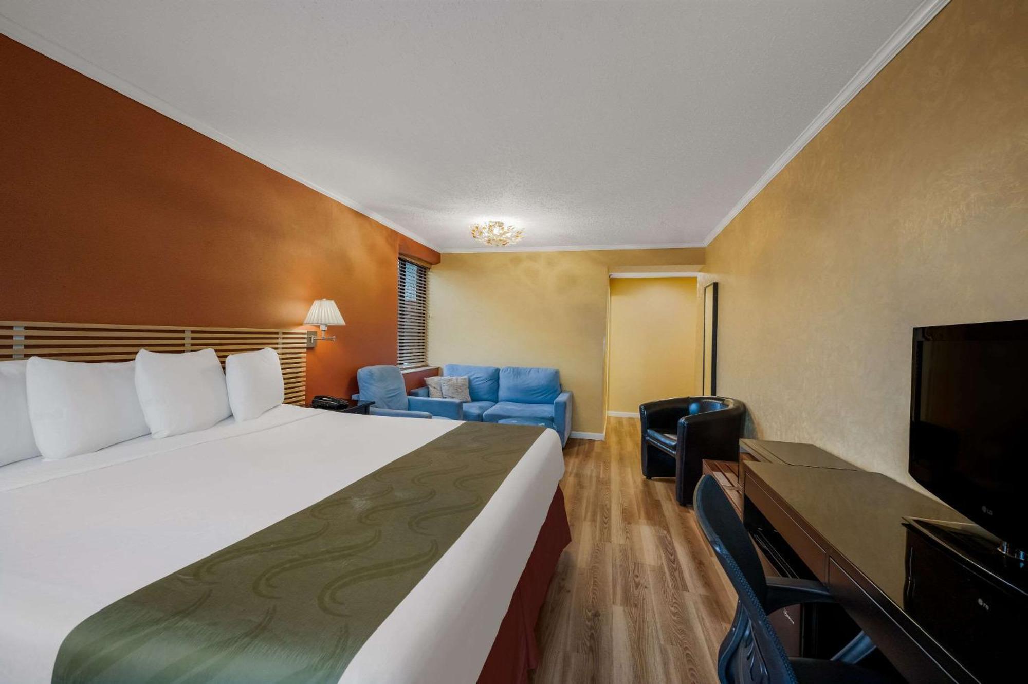 Quality Jfk Airport Rockaway Blvd Hotel 2*