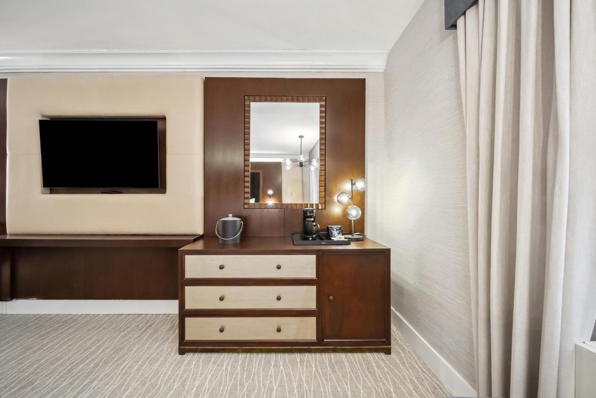 Lexington Plaza Hotel New York