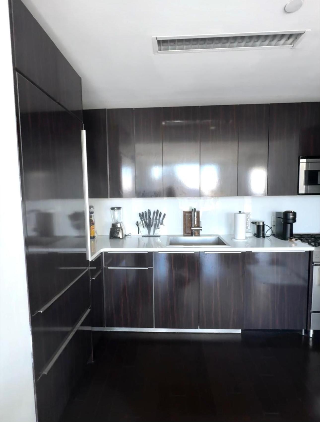 Chic Skyline 1br Retreat New York