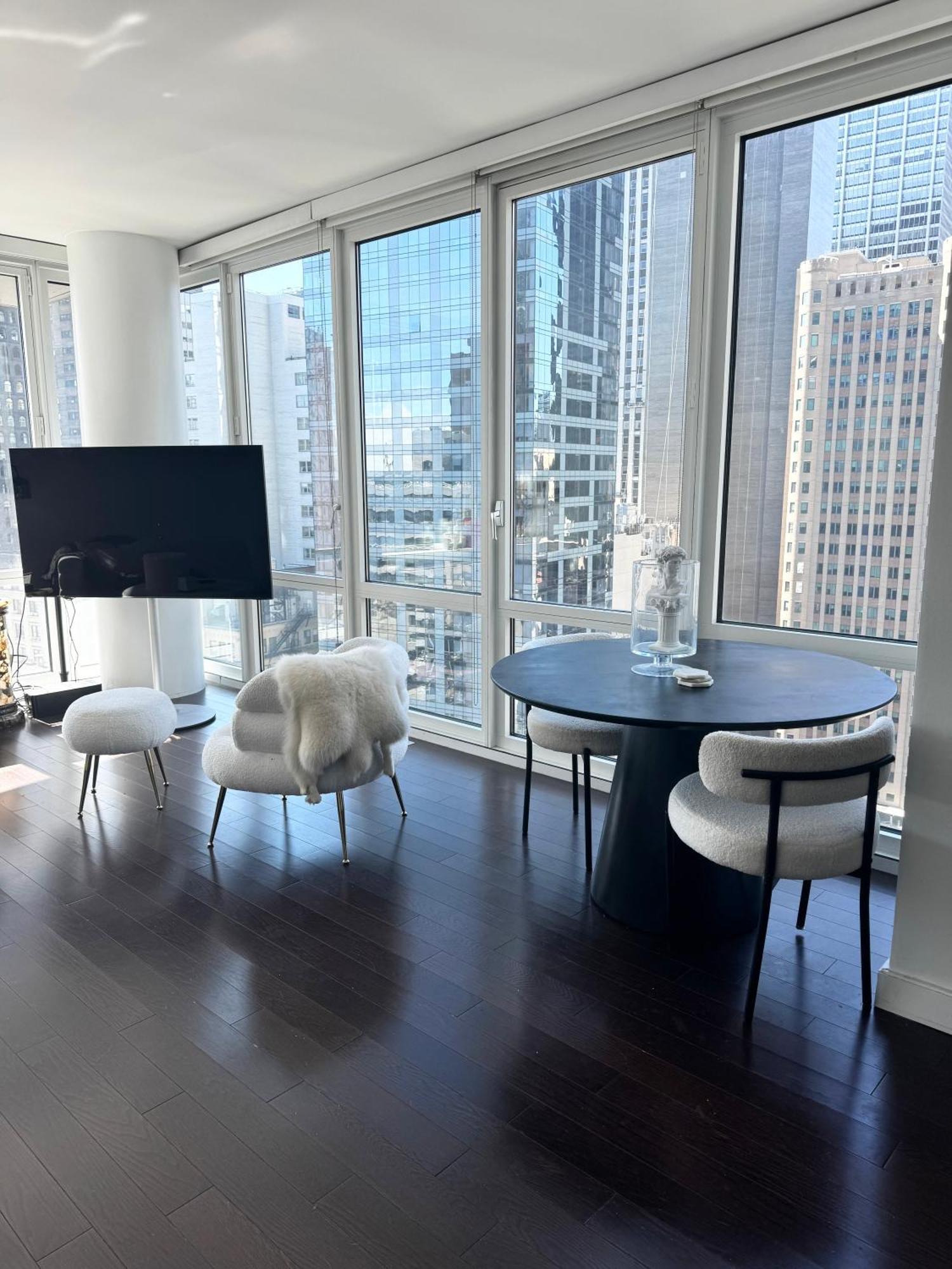 Chic Skyline 1br Retreat *