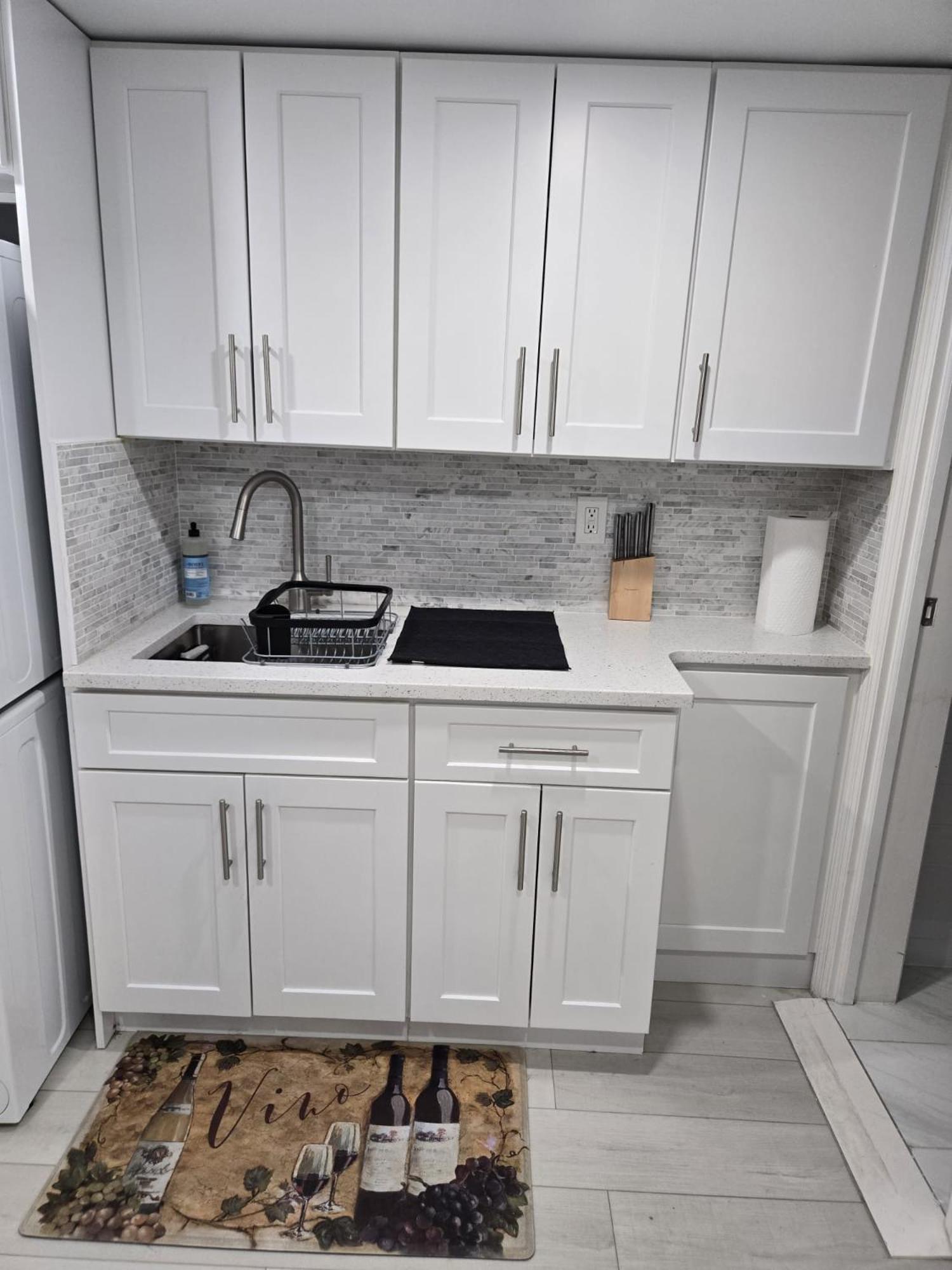 Apartment Modern Oasis 1