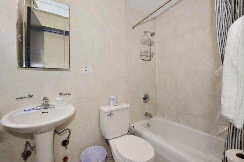 The Gram V Vibe 8615 *