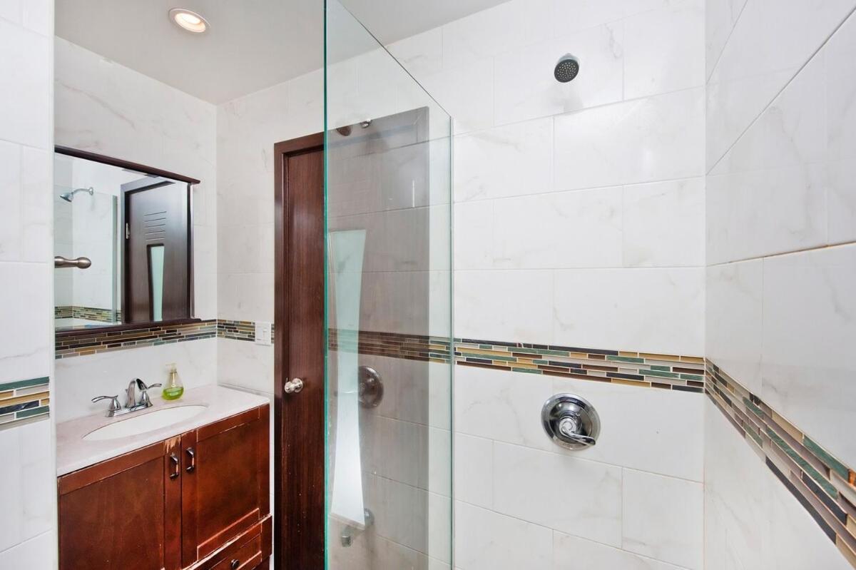 The Ideal Ii Vibe 8558 *