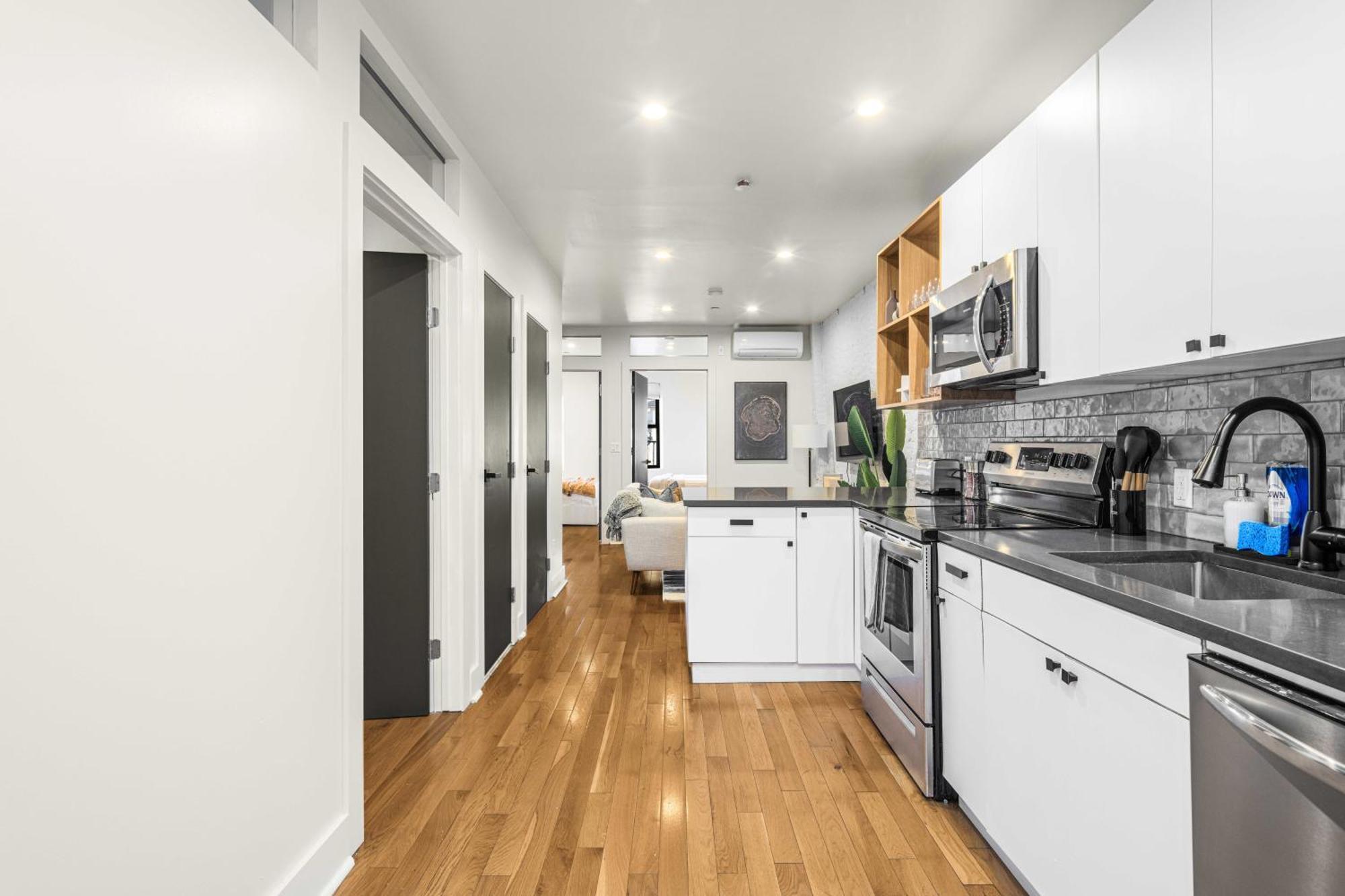 Prime Nyc Location 4br Spacious Haven Apartment *