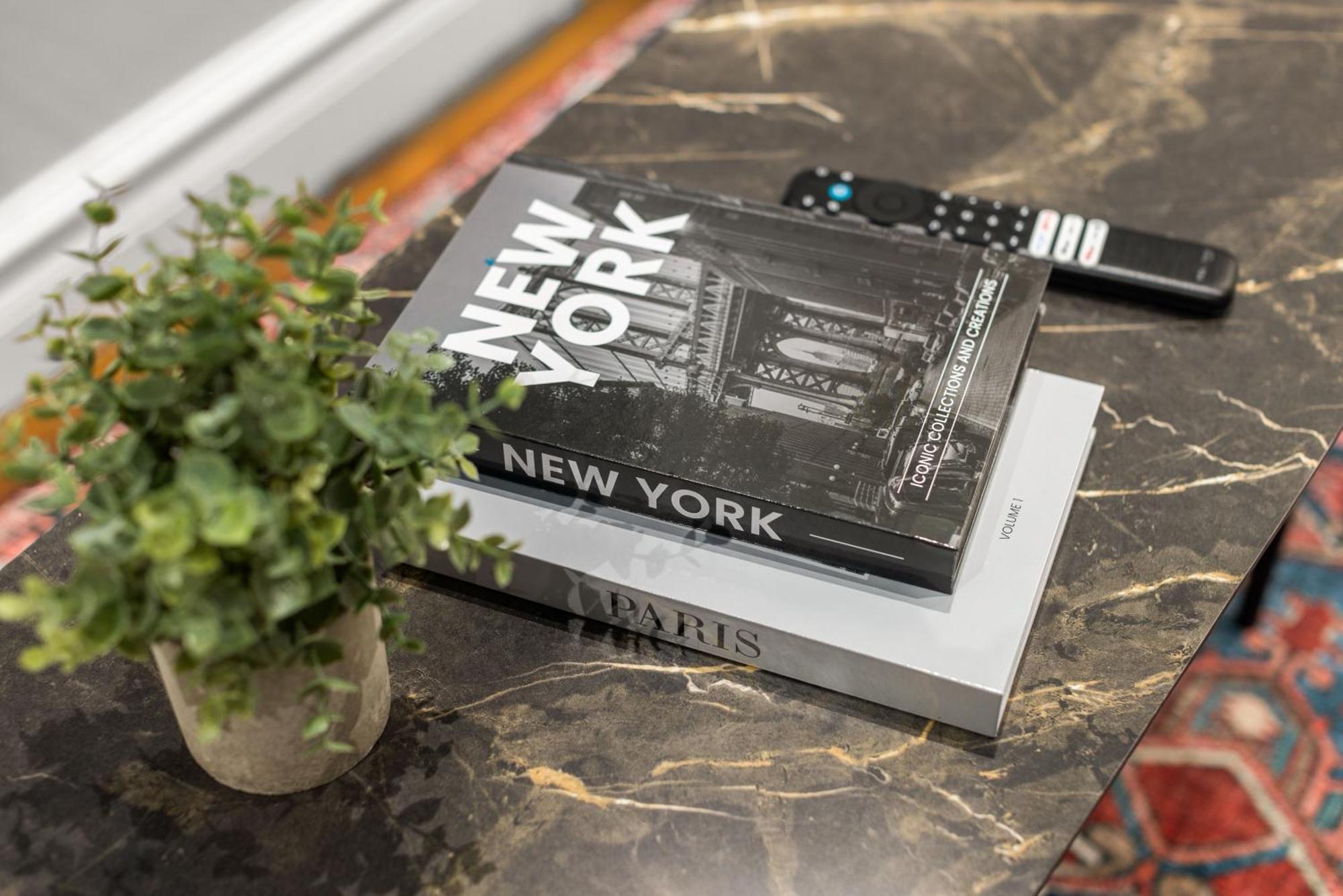 Stylish Escape Modern 2br On Street