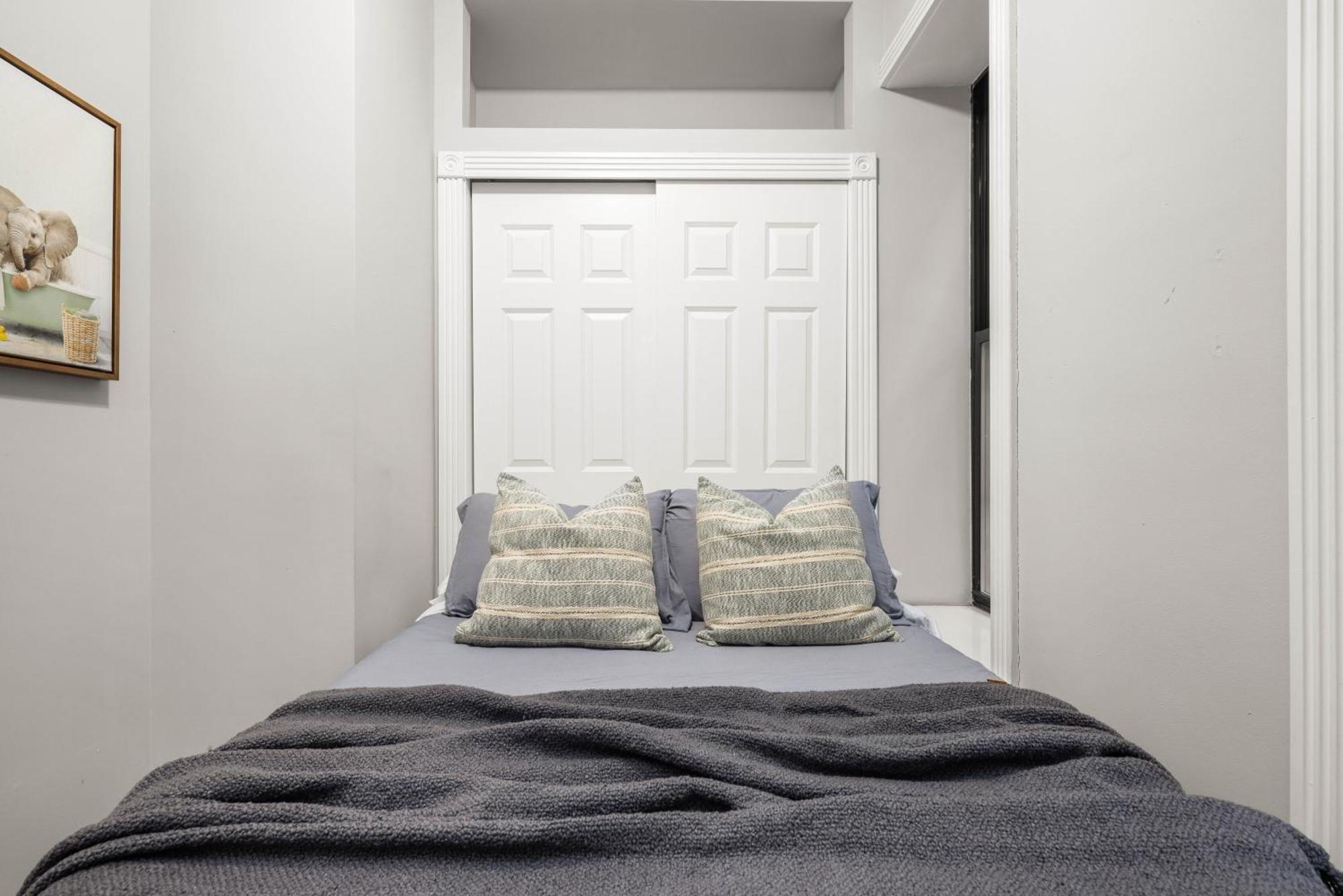 Stylish Escape Modern 2br On Street Apartment