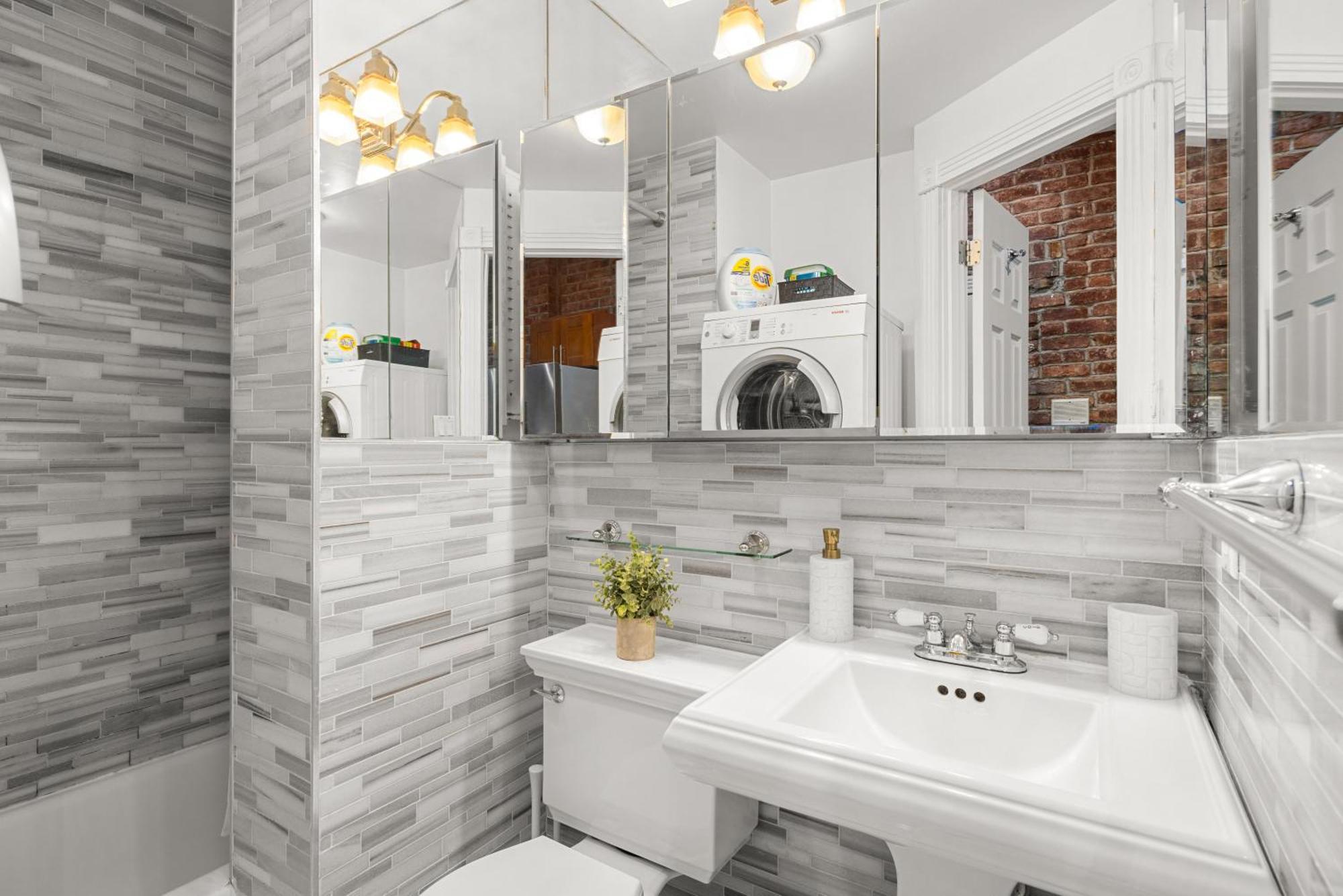 Apartment Stylish Escape Modern 2br On Street *