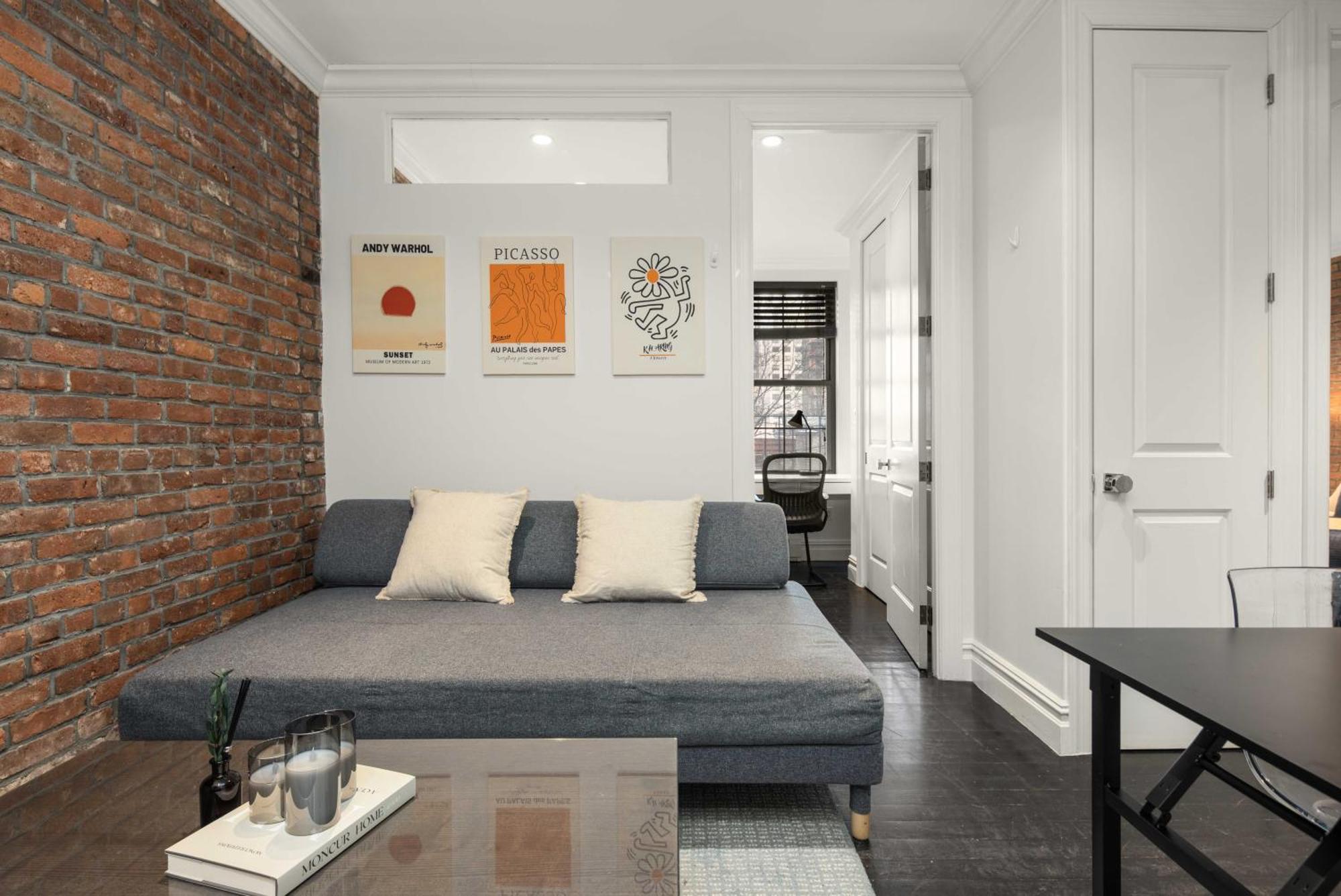 Nyc's Prime Location Upscale 2br Apartment