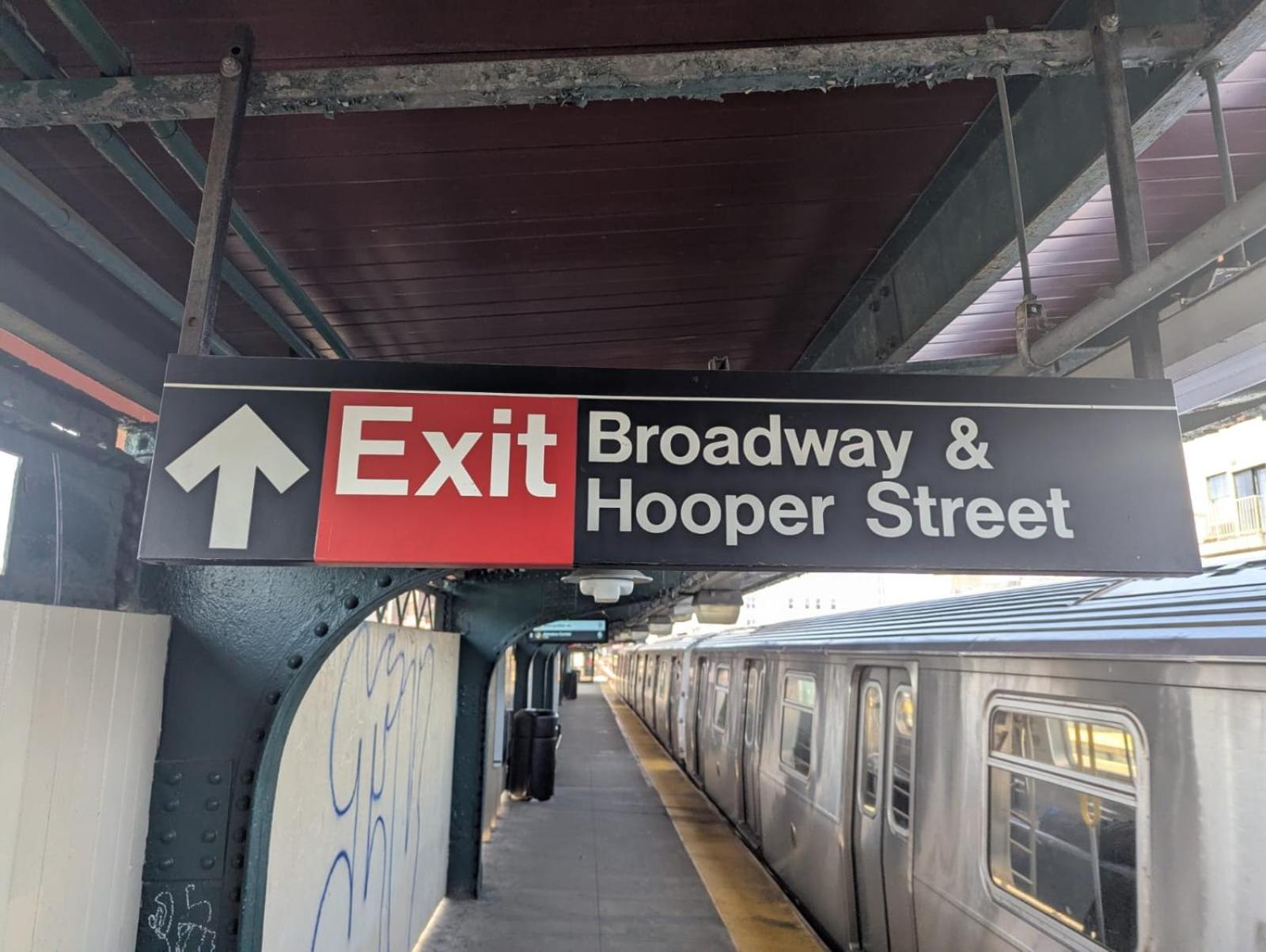 Appartement & Play Red Adult In Williamsburg *