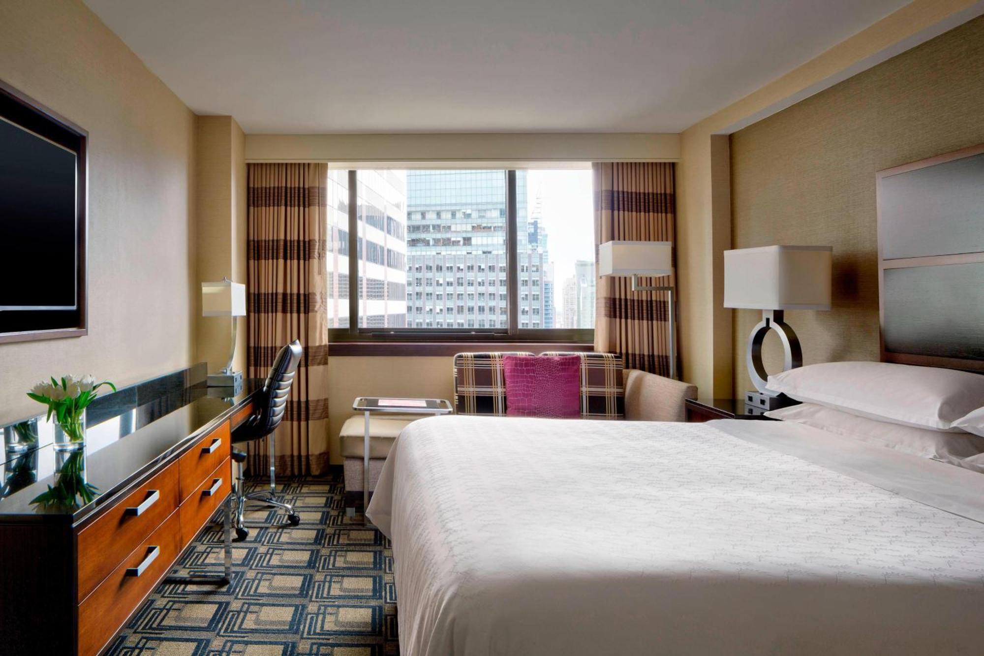 Sheraton Times Square 4*